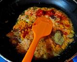 A picture of step 3 of Prawns Curry.