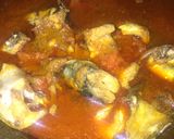 A picture of step 3 of Masala fish curry.