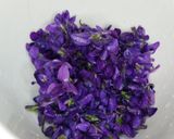 Foto del passaggio 1 della ricetta Sciroppo di Violette