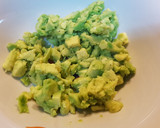 Foto del paso 6 de la receta: Timbal de salmón fresco y aguacate