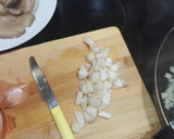 Foto del paso 2 de la receta: Salchichas con setas cardo
