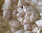 A picture of step 1 of Chicken Karahi.