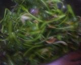 Foto langkah ke 7 dari resep Tumis Kangkung Teri Nasi.
