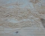 Foto del paso 4 de la receta: Fideos con salsa y salchichas