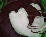 Foto langkah ke 3 dari resep Chocolate chiffon cake.