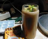 Foto langkah ke 3 dari resep Avocado Coffee dengan gula aren.