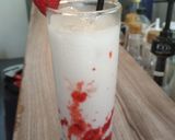 Foto langkah ke 4 dari resep Korean Strawberry Milk.