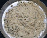 A picture of step 2 of Tandoori Missi roti.