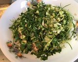 Une image de l'étape 8 de Salade de puntarelle endives rouges fenouil tomates et jambon blanc sauce oignon.