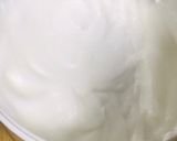 A picture of step 3 of Souffle egg pancakes.