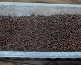 Foto langkah ke 6 dari resep Brownies Kukus Lapis Meses.
