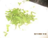 Foto del paso 1 de la receta: Tostada con mantequilla y albahaca