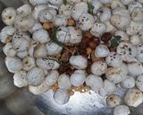 A picture of step 5 of Makhana bhel.