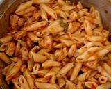 A picture of step 8 of My Sweet Chilli and Garlic Chicken Pasta 😍.