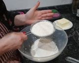 Foto del paso 2 de la receta: Pink magdalenas con relleno de choco blanco