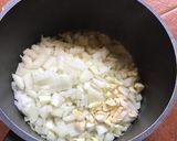 Foto del paso 2 de la receta: Canutos de habitas con tacos de jamón y huevo