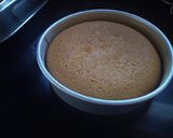 A picture of step 4 of Mango Rose cake.