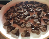 Foto del paso 5 de la receta: Galletas de algarroba y frutos secos