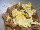 Sosis telur asam manis