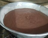 एग्ग्लेस चॉकलेट केक(Eggless chocolate cake recipe in Hindi) रेसिपी चरण 3 फोटो