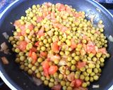 Foto del paso 3 de la receta: Guisantes con sofrito de tomate
