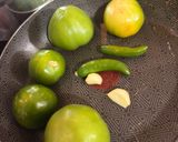 Foto del paso 1 de la receta: Salsa verde para flautas ahogadas