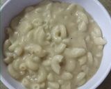 A picture of step 7 of Pasta with white sauce.