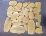 Foto del paso 1 de la receta: Pizza de patatas y verduras con jamón y queso