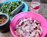 รูปขั้นตอนการทำที่ 2 ของ คั่วแห้มไก่บ้านใบยี่หร่า สูตร ภาคเหนือ