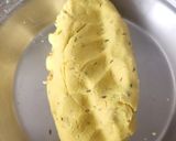 A picture of step 3 of Instant Crispy Chakli.