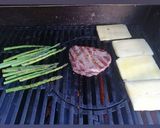 A picture of step 2 of Open steak polenta sandwich with asparagus and horseradish.
