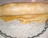 Foto del paso 3 de la receta: Quiche marinera con surimi, langostinos y atún