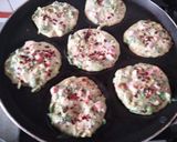 A picture of step 2 of Cabbage Omelette.