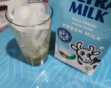 Foto langkah ke 3 dari resep Es Susu Matcha.