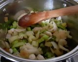 Foto del paso 1 de la receta: Crema mixta de verduras