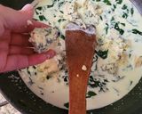 Párizsi csirkemell friss spenótos, kéksajtos spagettivel recept fázis 3 fotója