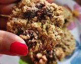 Foto del paso 5 de la receta: Galletitas de avena con pasas y nueces
