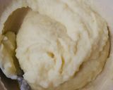 Foto langkah ke 7 dari resep Cream mashed potatoes.