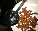 A picture of step 3 of Sweet-spicy beef sauce.