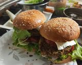 A picture of step 12 of Kala chaana tikki burger.