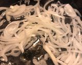 Foto del paso 3 de la receta: Tostadas de tinga