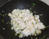 Foto langkah ke 1 dari resep Nasi goreng telur.