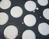 A picture of step 3 of Non fried dahi vada.