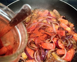 Foto del paso 3 de la receta: Bonito encebollado al pimentón