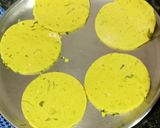 A picture of step 2 of Barley Flour Biscuit Masala Bhakri.