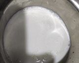 A picture of step 2 of Banana Nutella milk shake.