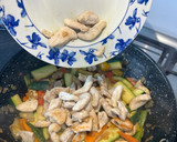 Foto del paso 13 de la receta: Fideos chinos con pollo y verduras