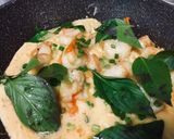 รูปขั้นตอนการทำที่ 3 ของ กุ้งแชบ๊วยผัดไข่นุ่ม