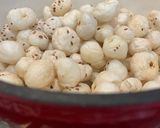 રોસ્ટેડ મખાના (Roasted Makhana Recipe In Gujarati) રેસીપી સ્ટેપ1ફોટો