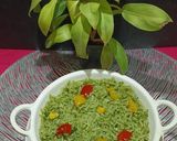 A picture of step 5 of Garlic Palak Pulao From Left Over Rice.
